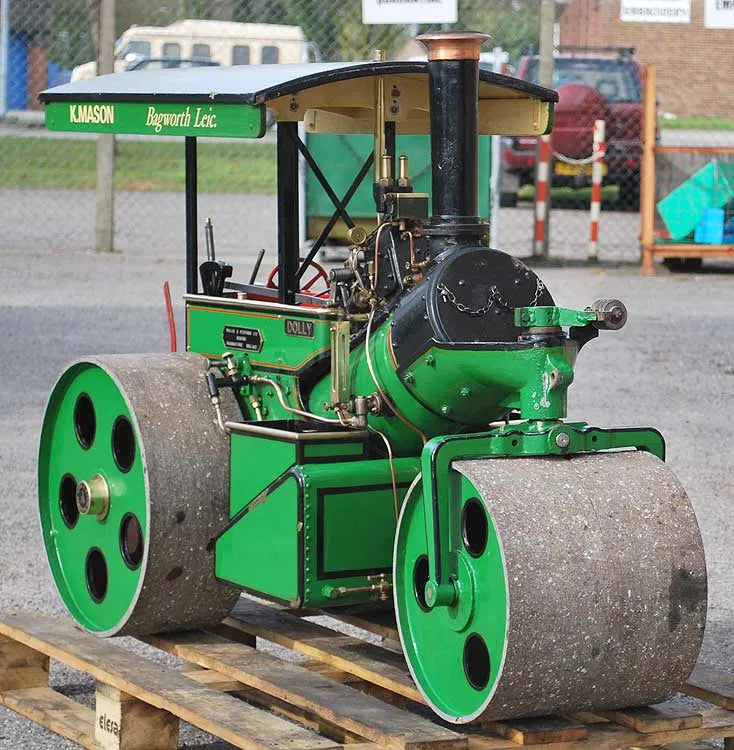 4 1/2 inch scale Wallis "Simplicity" roller