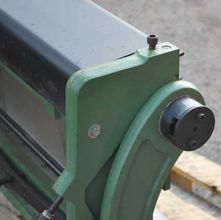 Axminster Power Tools metal folding machine