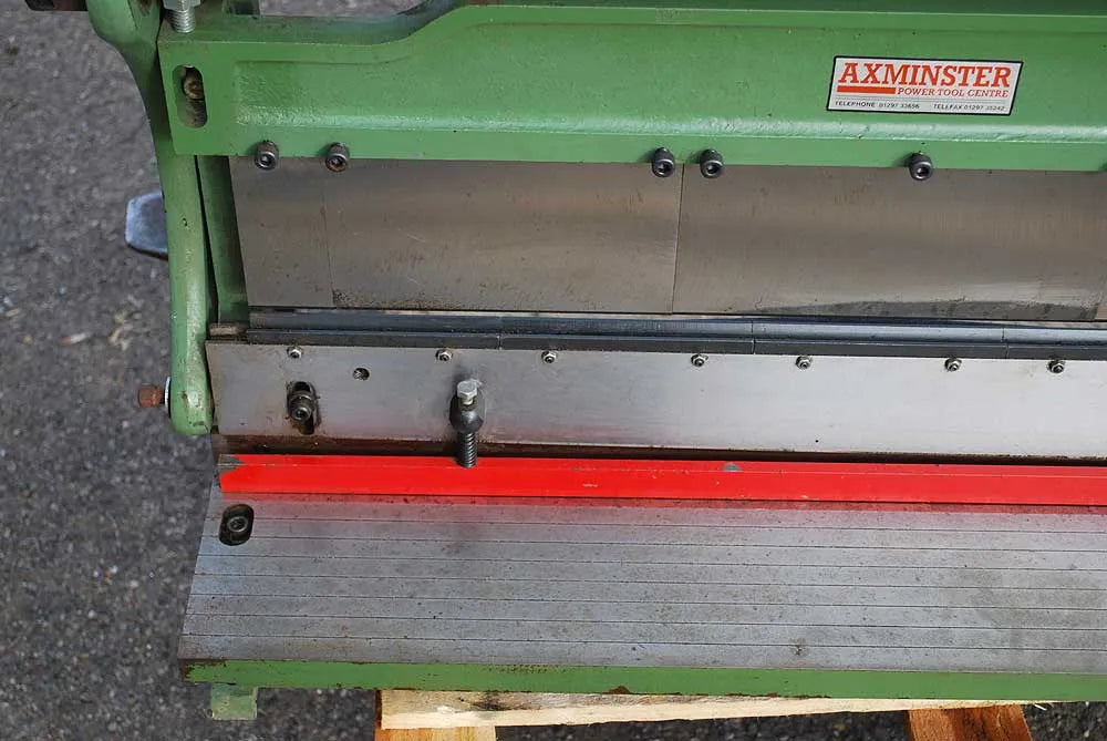 Axminster Power Tools metal folding machine