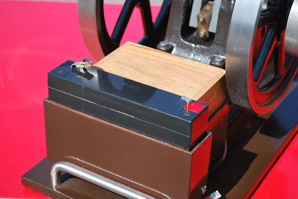 Red Wing hit & miss engine