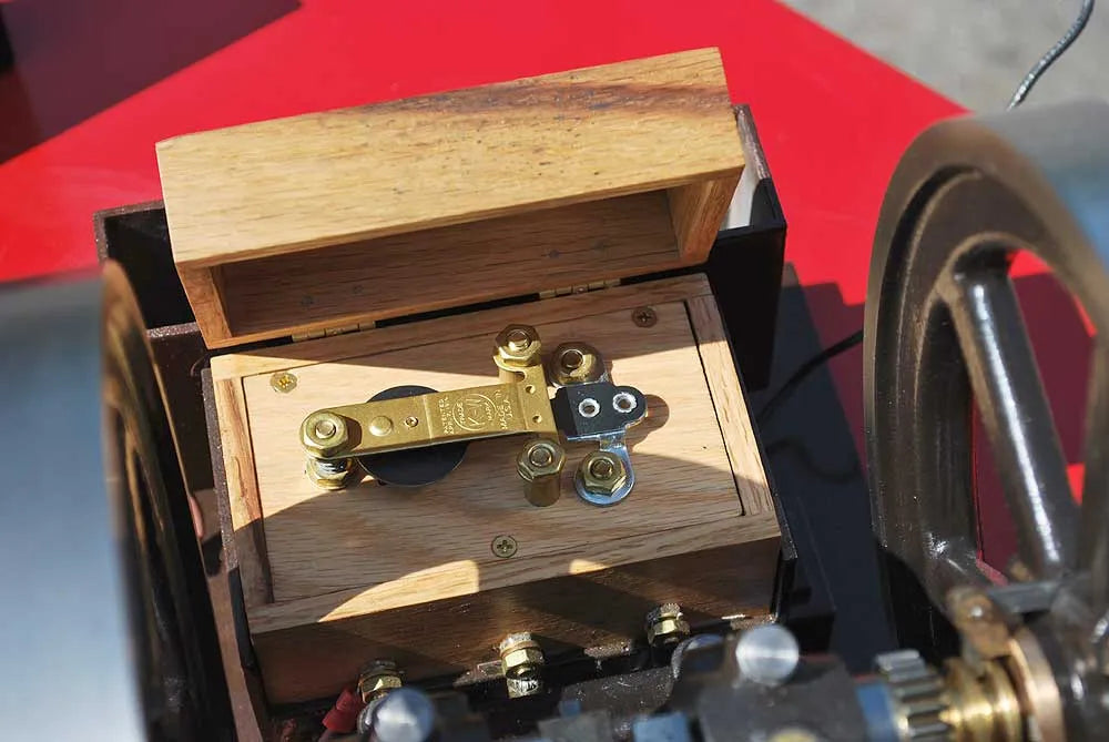 Red Wing hit & miss engine