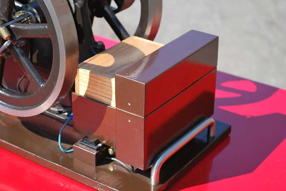 Red Wing hit & miss engine