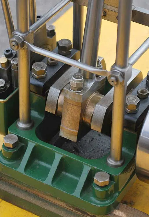 Greenly vertical engine with reversing gear