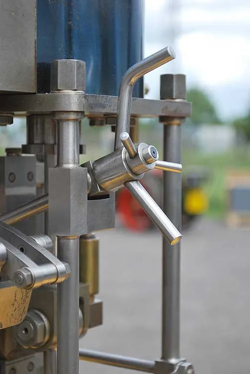 Greenly vertical engine with reversing gear
