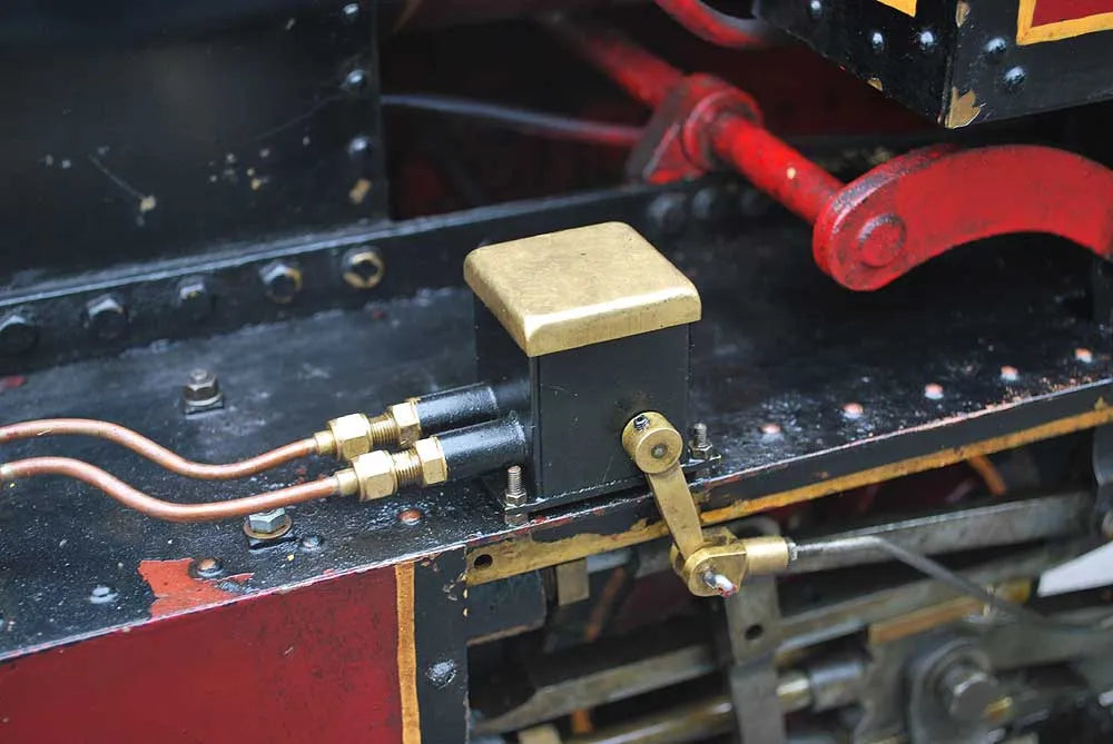 7 1/4 inch gauge "Hercules" with driving truck