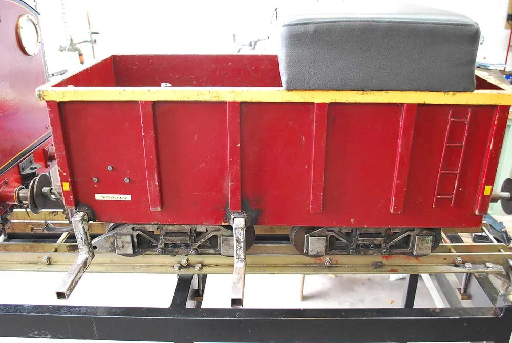 7 1/4 inch gauge "Hercules" with driving truck
