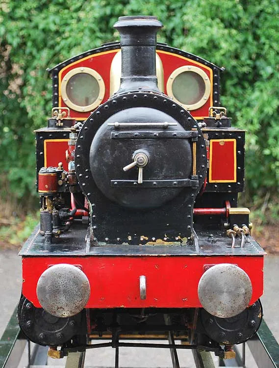 7 1/4 inch gauge "Hercules" with driving truck