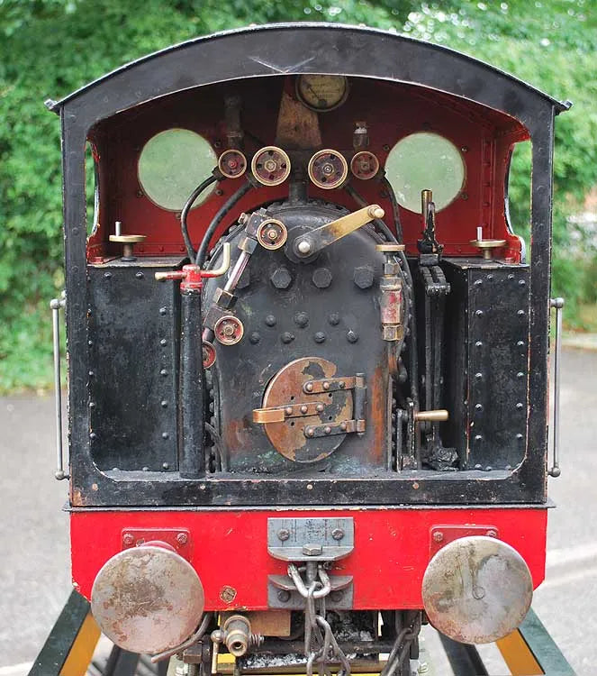 7 1/4 inch gauge "Hercules" with driving truck