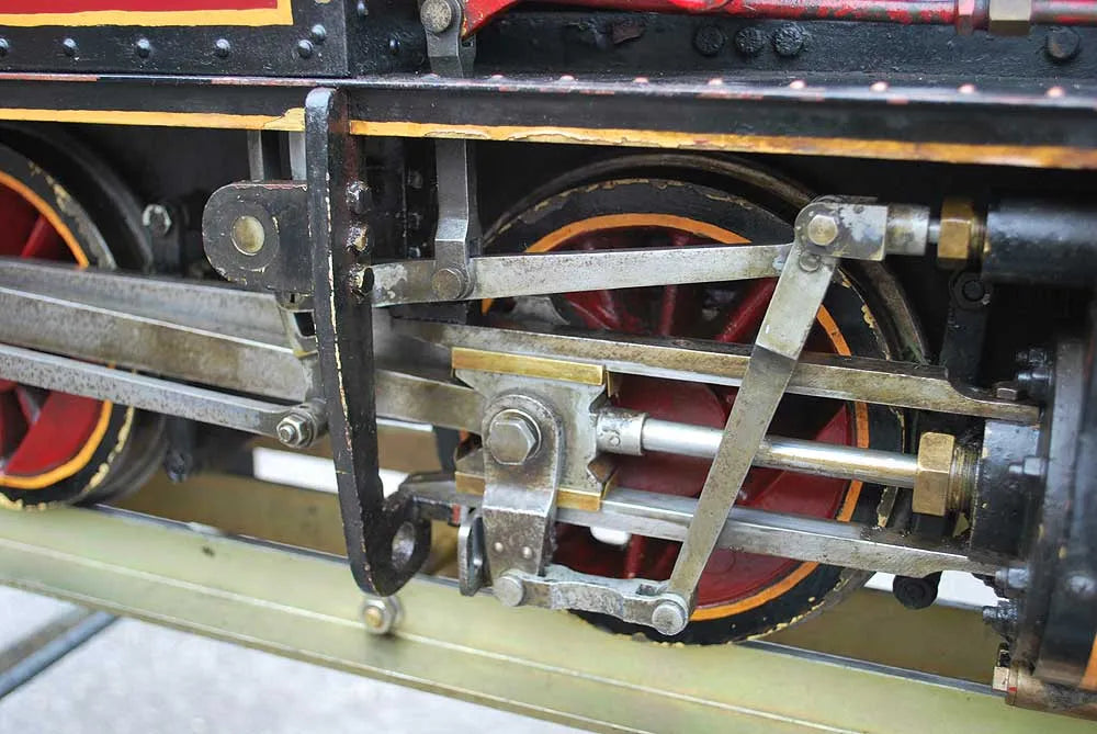 7 1/4 inch gauge "Hercules" with driving truck