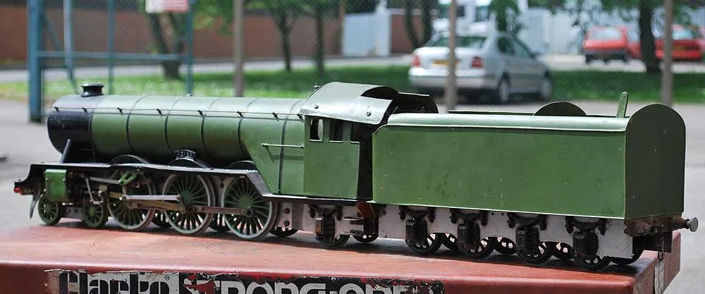 2 1/2 inch gauge Pacific for restoration