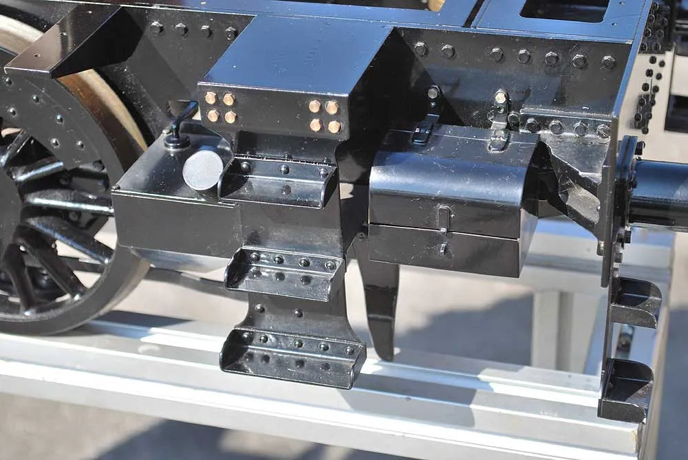 7 1/4 inch gauge part-built GWR 15xx "Paddington"