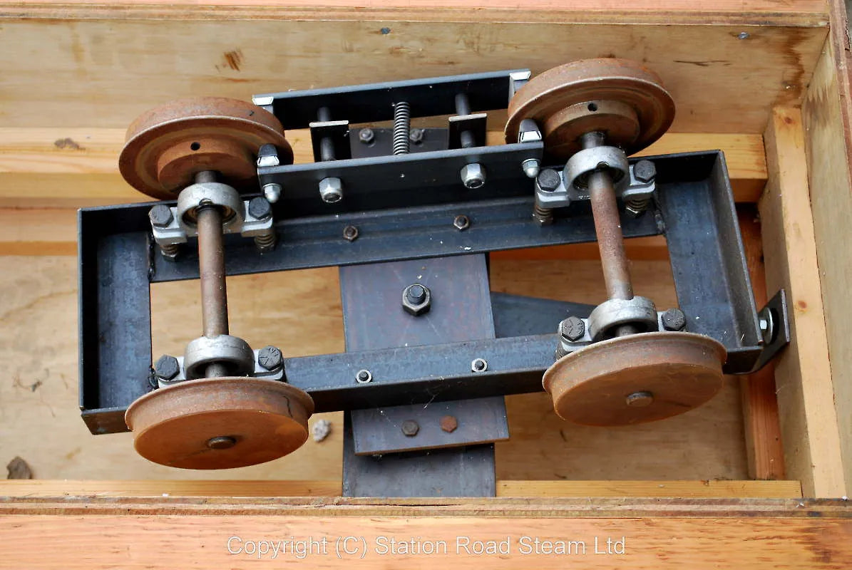 7 1/4 inch gauge bogie passenger wagon