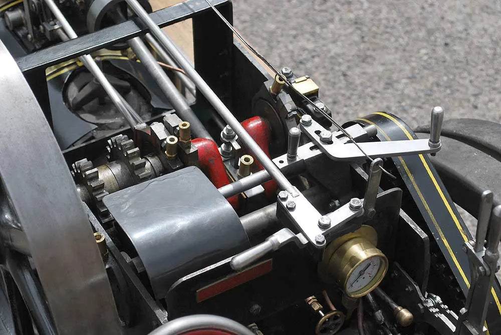 4 inch scale Foster traction engine