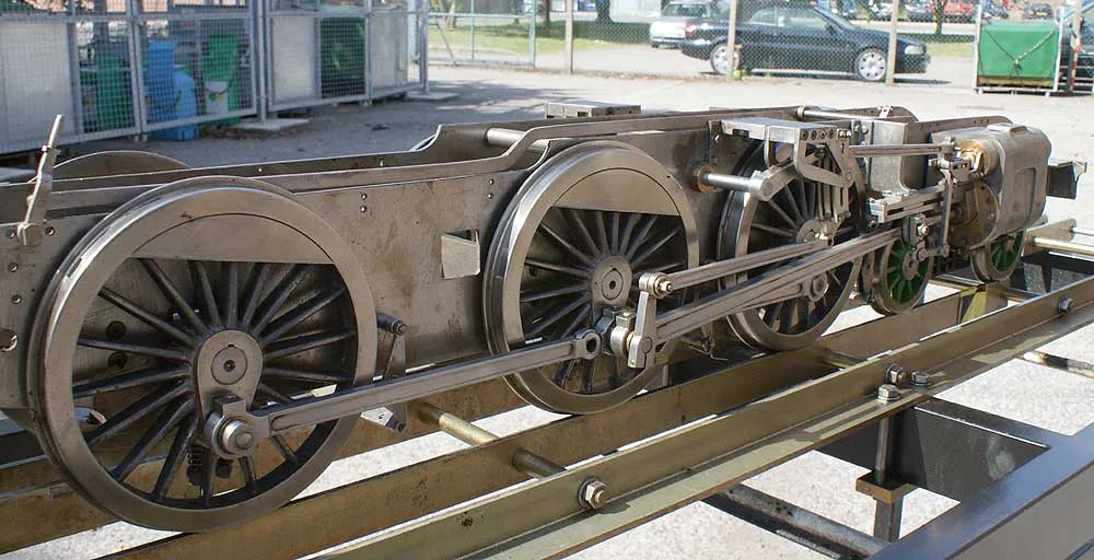 Part-built 5 inch gauge LNER B1