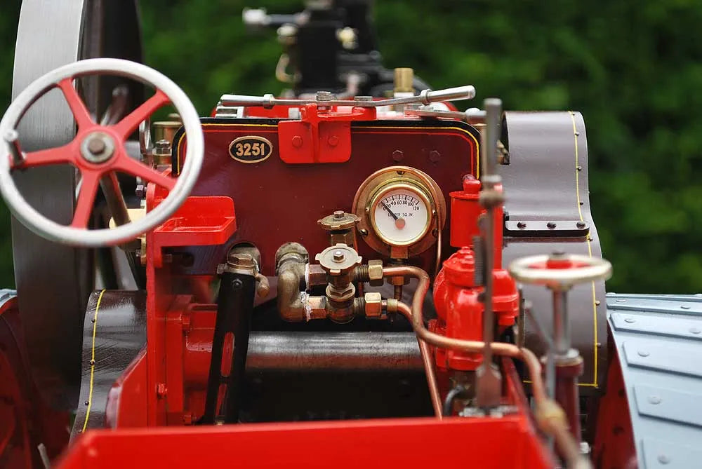 1 1/2 inch scale Allchin traction engine