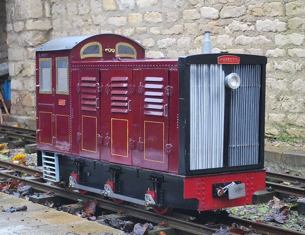7 1/4 inch gauge Hunslet petrol-hydraulic