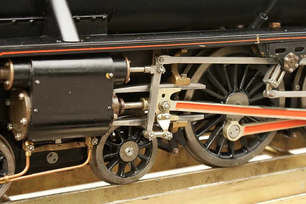 3 1/2 inch gauge Black 5