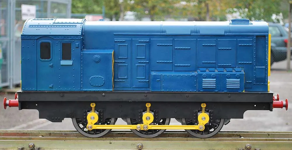 5 inch gauge Class 08 shunter