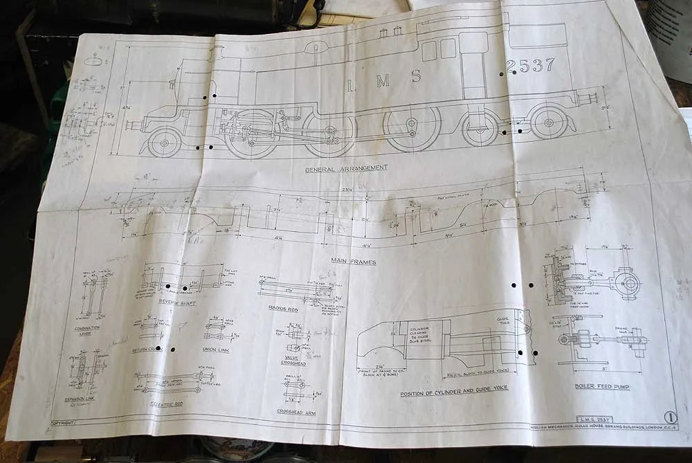 Part-built 2 1/2 inch gauge 3 cylinder LMS tank