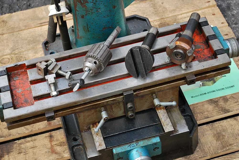 Naerok bench mill