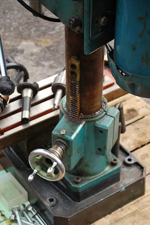 Naerok bench mill