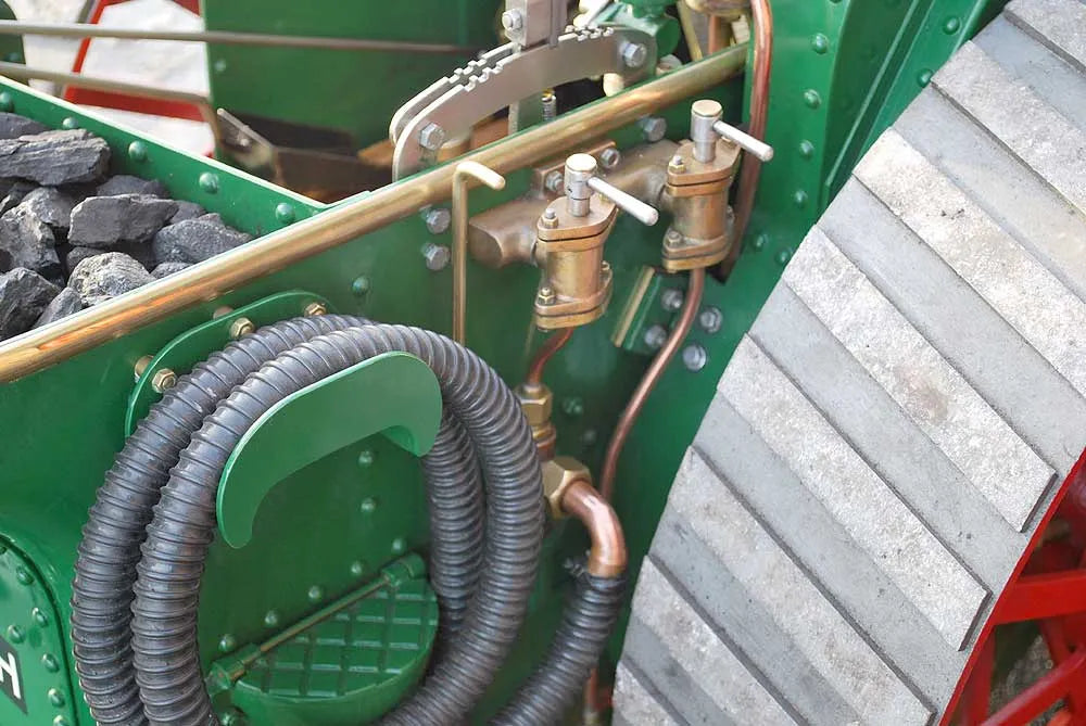 4 inch scale Garrett traction engine c/w trailers