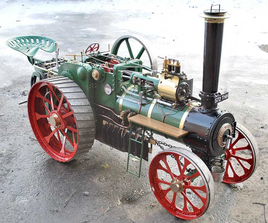 4 inch scale Garrett traction engine c/w trailers