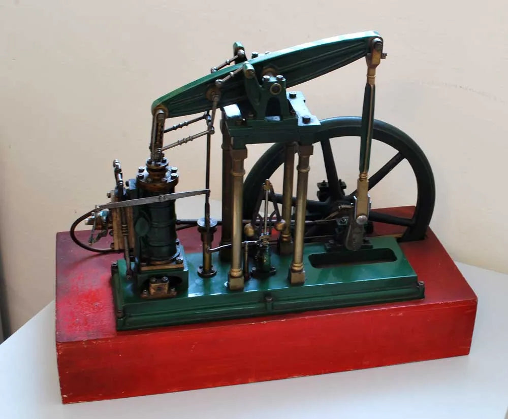 Four column beam engine