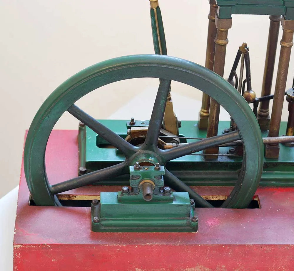 Four column beam engine