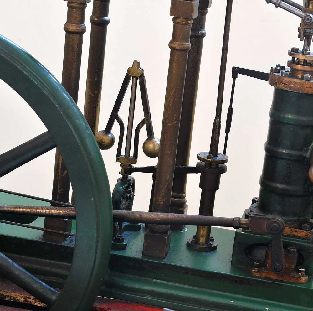Four column beam engine