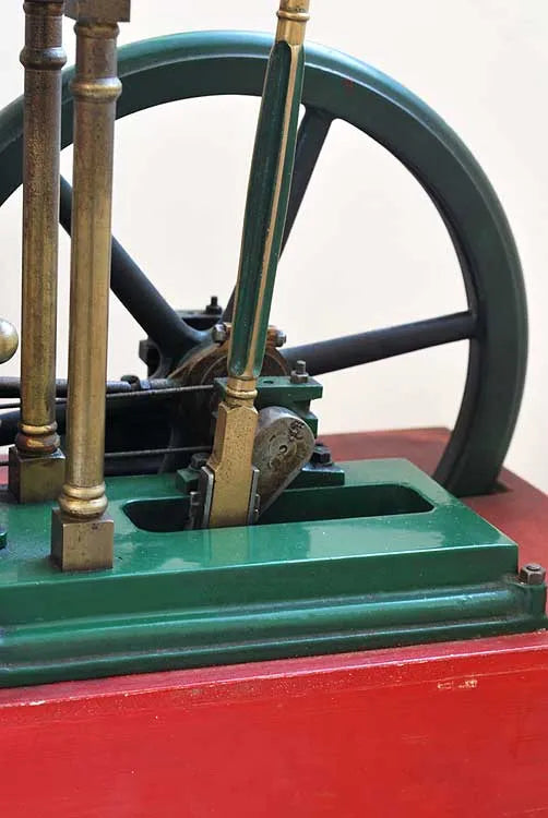 Four column beam engine