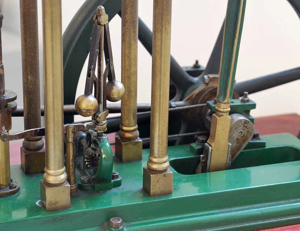 Four column beam engine