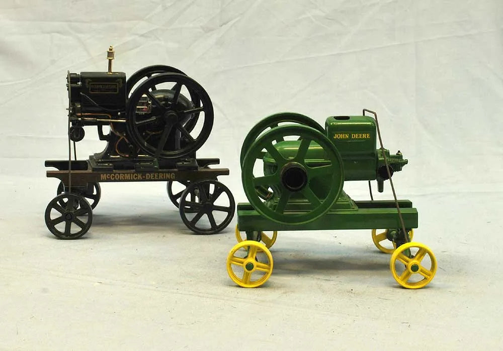 Display model John Deere open crank engine