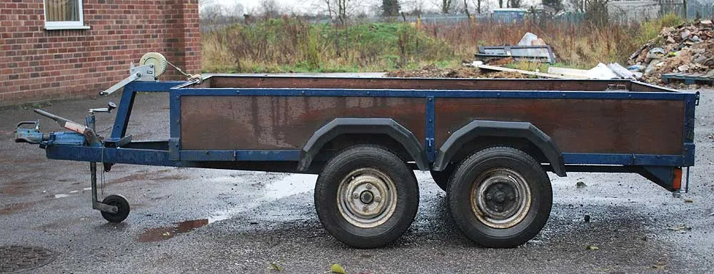 Four wheel trailer