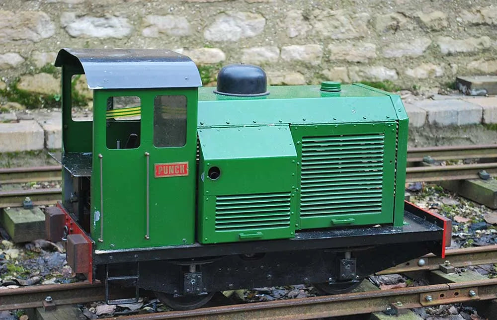 7 1/4 inch gauge petrol shunter "Punch"