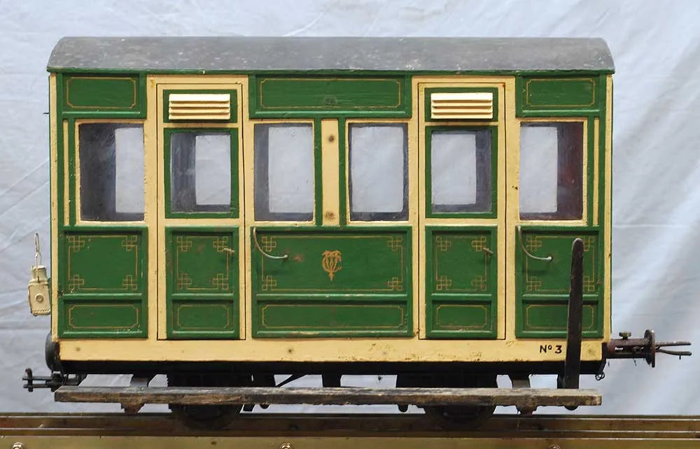 5 inch gauge 4 wheel box coach