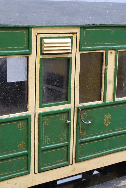 5 inch gauge 4 wheel box coach