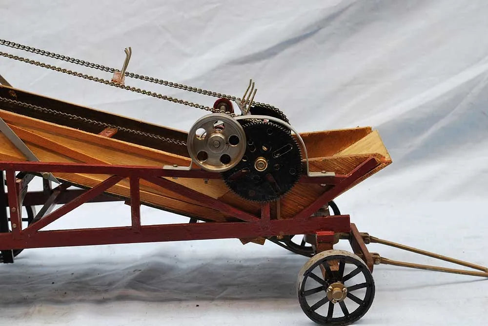 1 inch scale "Minnie" Traction engine with implements