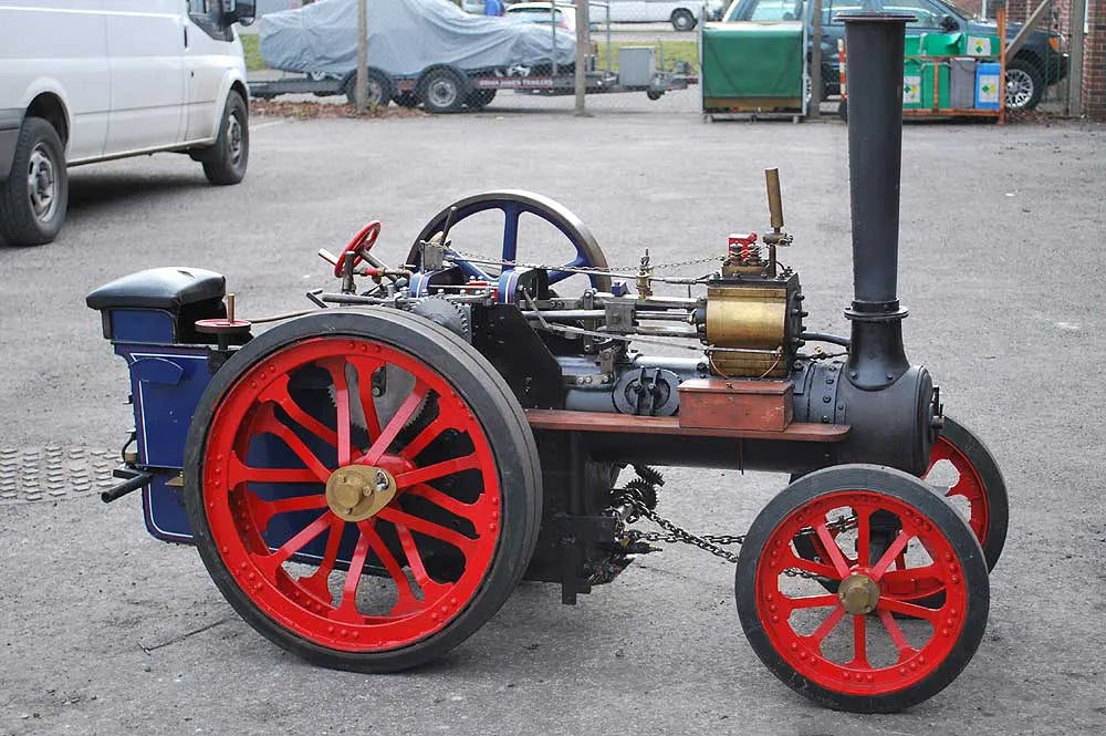 4 inch scale freelance traction engine