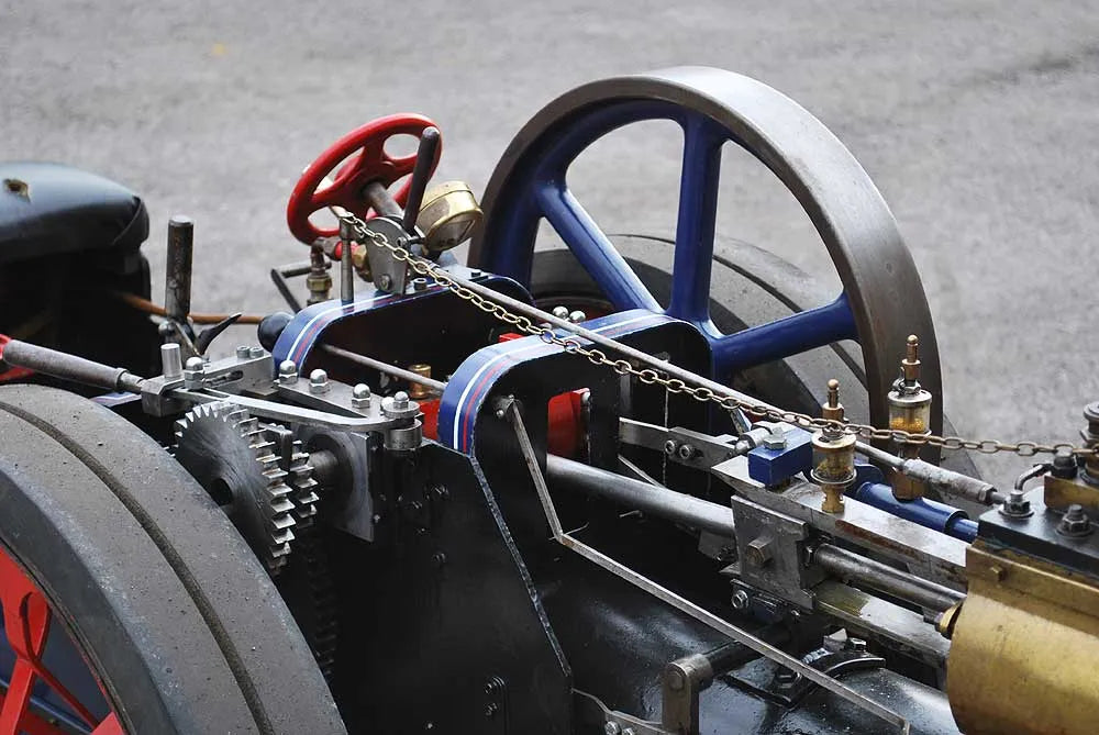 4 inch scale freelance traction engine