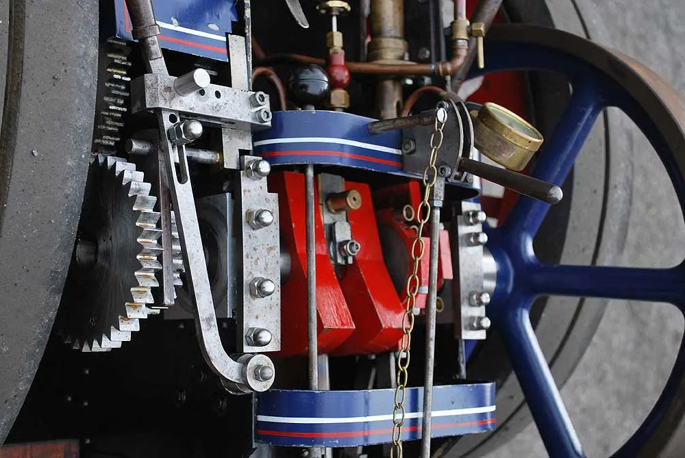 4 inch scale freelance traction engine