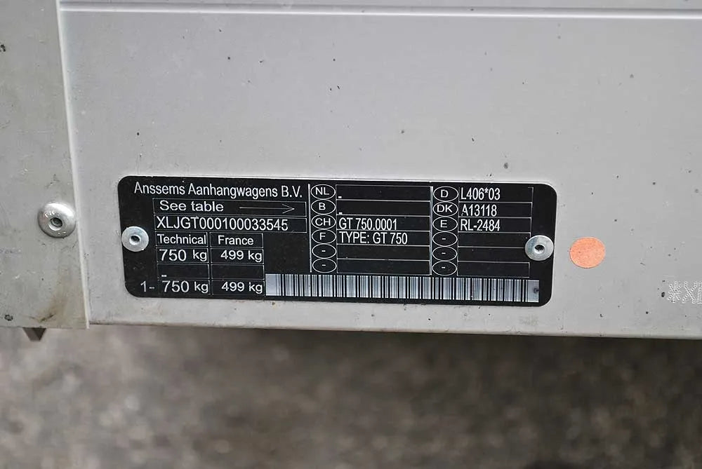 750Kg two wheel trailer