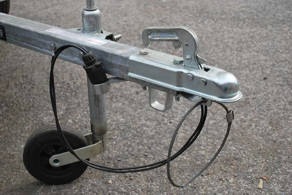 750Kg two wheel trailer