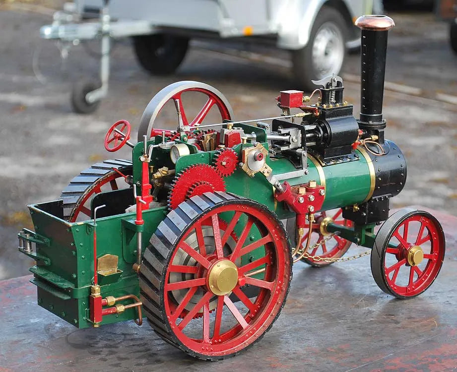 1 inch scale "Minnie"