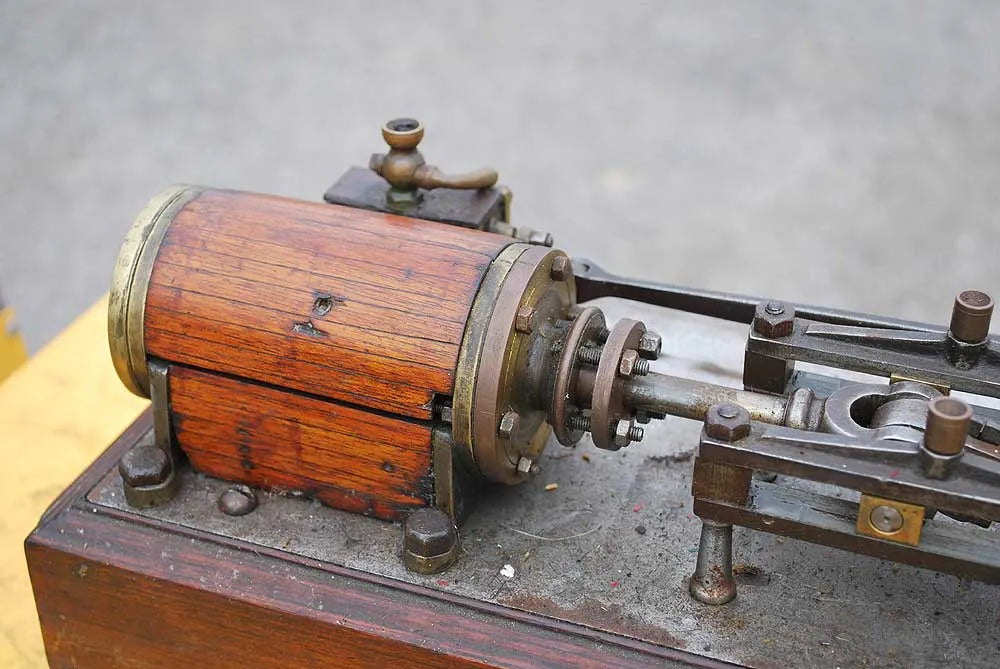 Old horizontal mill engine