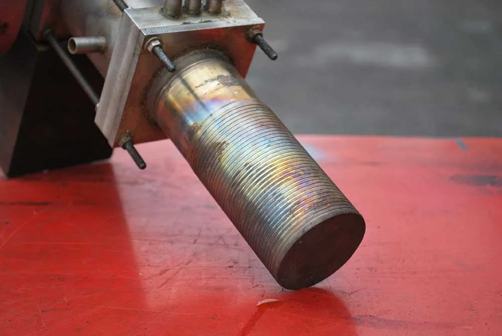 Large pressurised hot air engine
