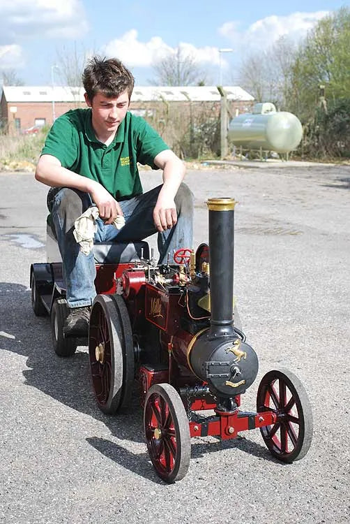 Maxitrak Aveling traction engine