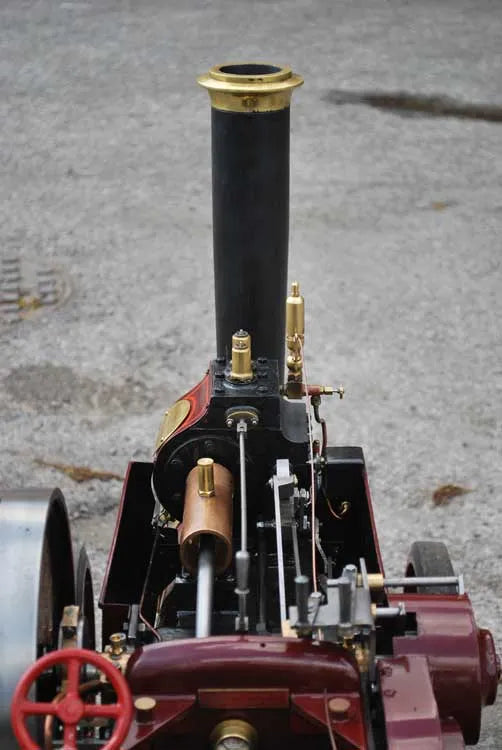 Maxitrak Aveling traction engine