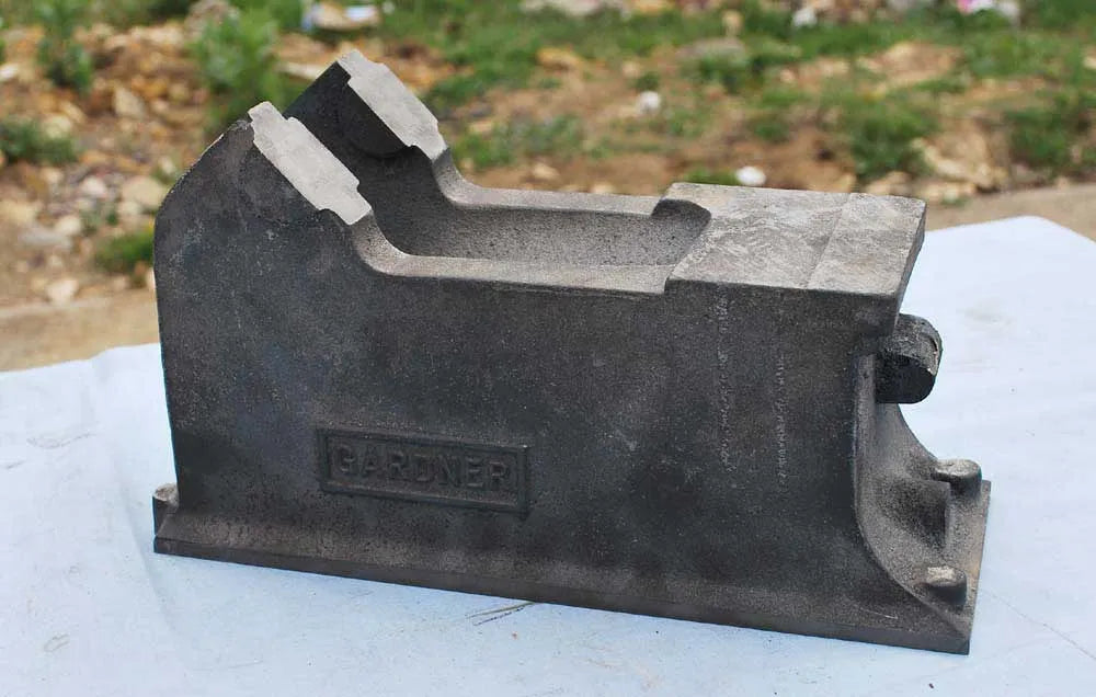 Part-built Gardner open crank engine