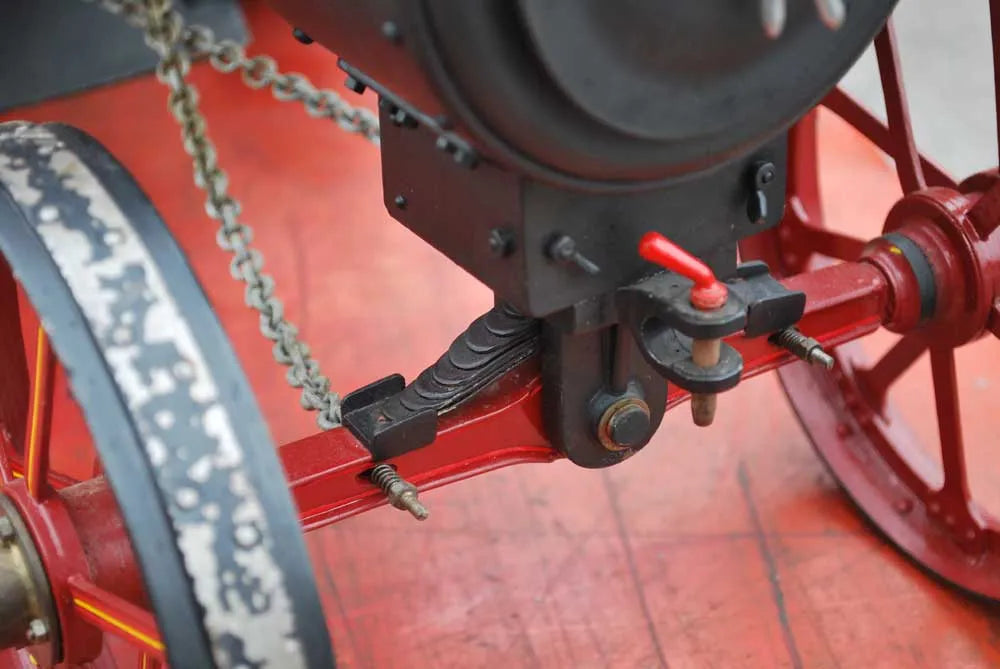 1 1/2 inch scale Aveling & Porter traction engine